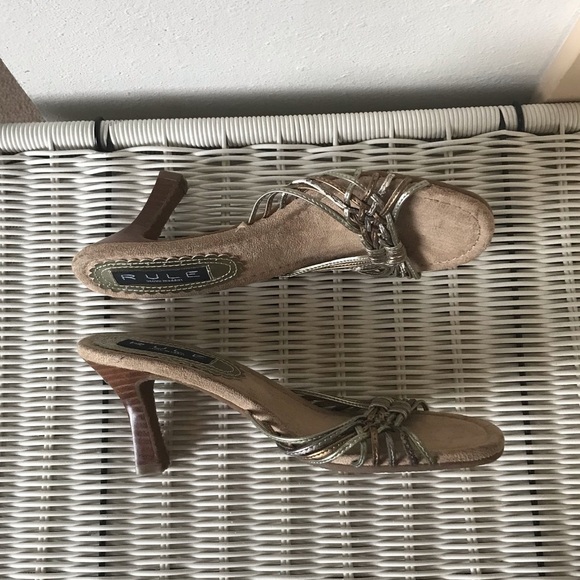 Rule Steve Madden metallic open toed heels Size 7 - Picture 8 of 11